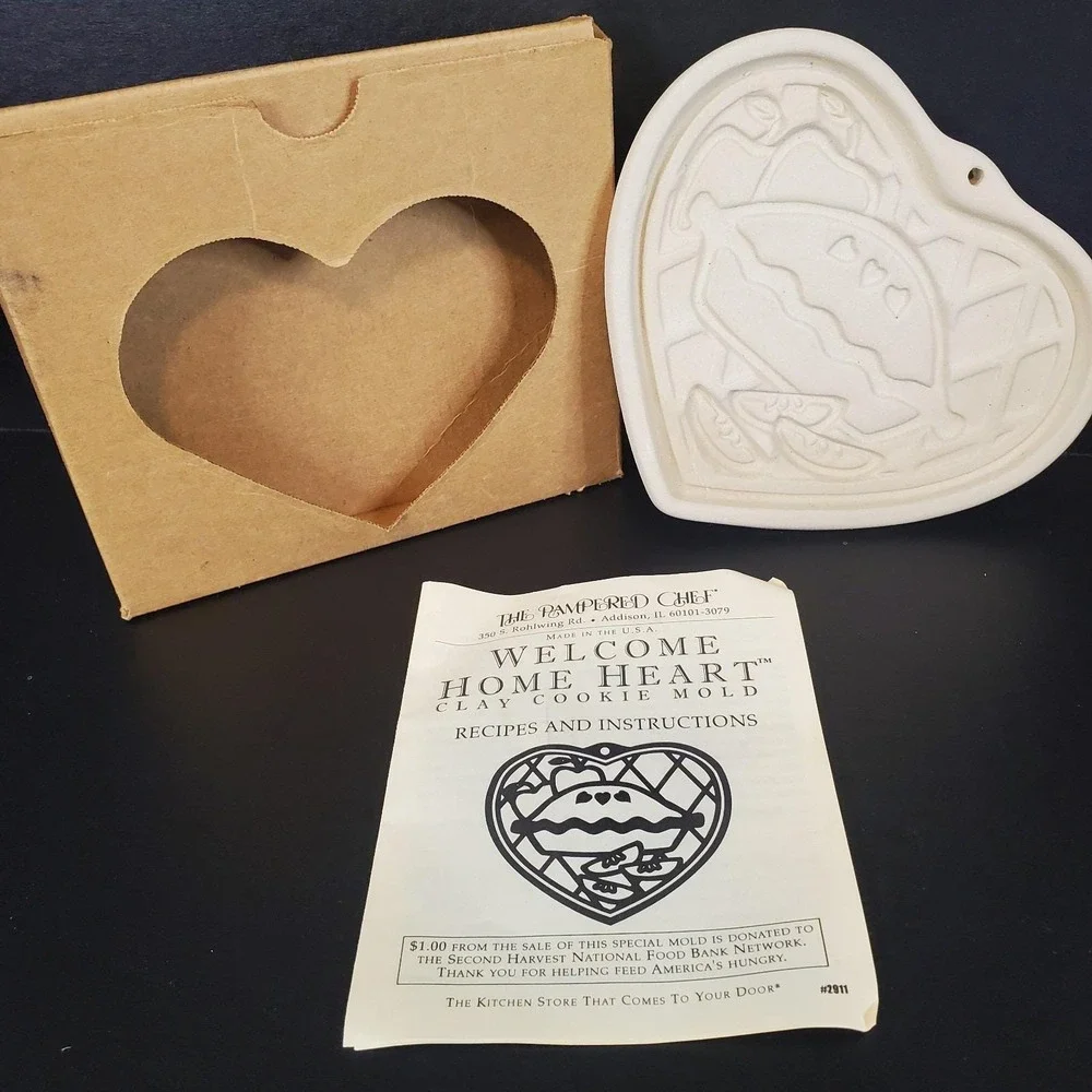 Pampered Chef WELCOME HOME HEART Family Heritage Collection Cookie Mold NIB Vtg